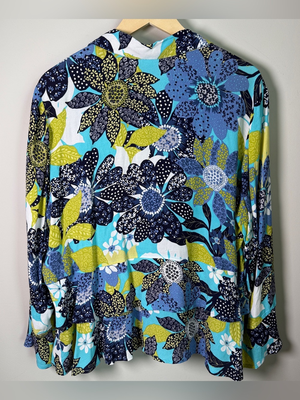 Habitat Floral Bell Sleeve Ruffle Hem Blouse | Size XL | Lagenlook Boho Artsy - Picture 6 of 12